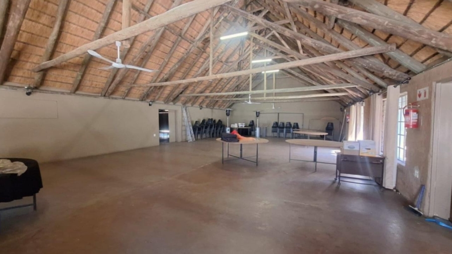 To Let Commercial Property for Rent in Quaggafontein Free State